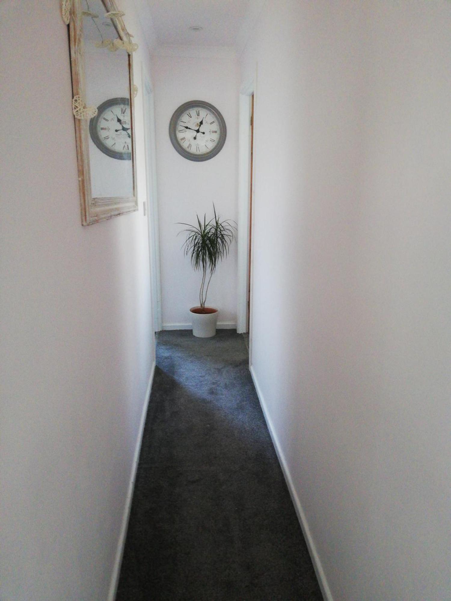 Little Cosy Cwtsh Hotel Pontyclun Ruang foto